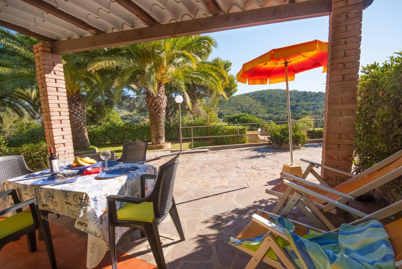 Residence La Valdana Capoliveri  Exterior photo